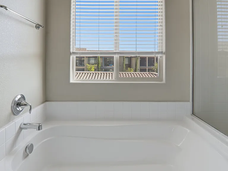 3158 Molinos Dr — Photo 48