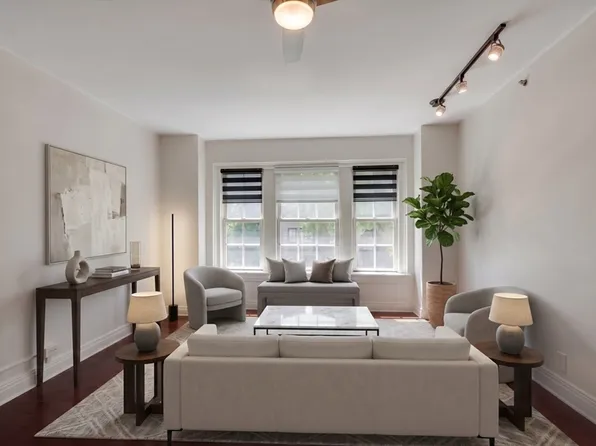 534 Beacon St APT 203, Boston, MA 02215