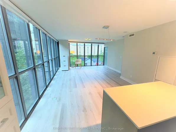 110 Charles St E #503, Toronto, ON M4Y 1T5