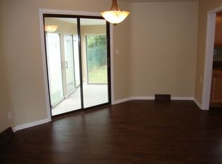 242 Columbus St, Bedford, OH 44146