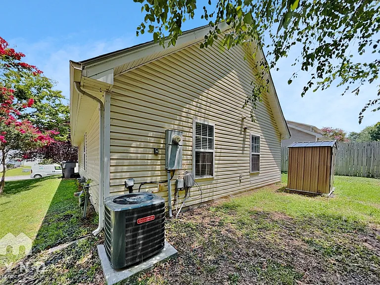 1848 Mission Oaks St — Photo 18