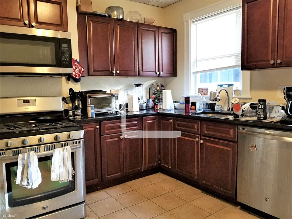 2 alcott Boston (Allston) Unit Photo 2