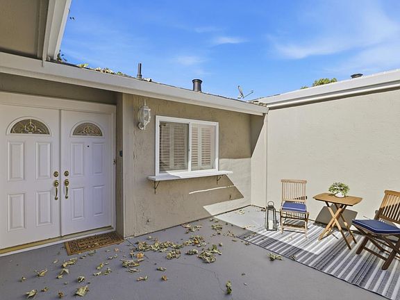5th image of 1131 Holly Oak Cir