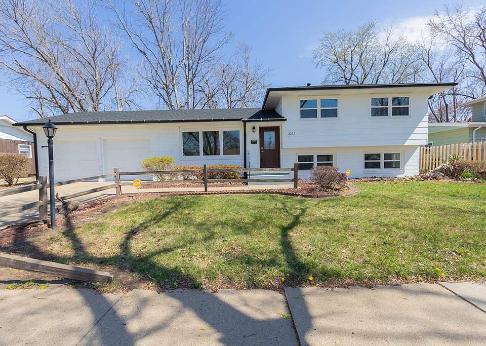 1st image of 2027 Marc St