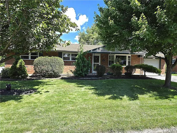 1387 Butternut Ln, Macungie, PA 18062
