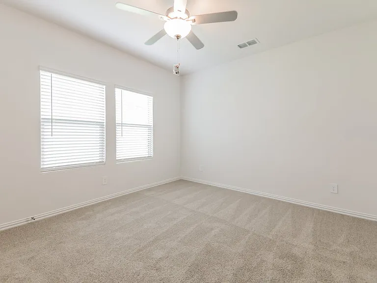 704 Dotty Dr — Photo 10
