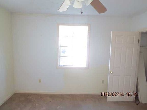 3rd image of 3270 Desaix Blvd