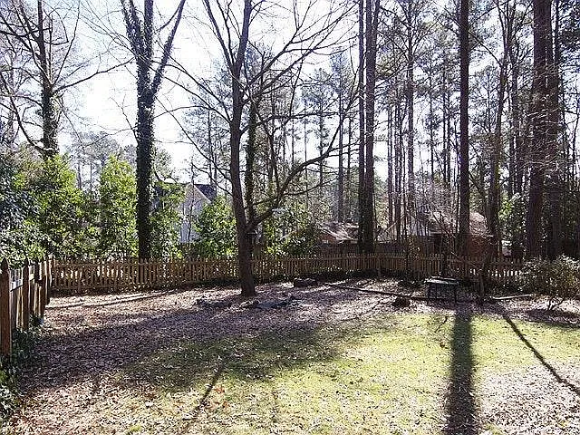 3 bed, 1248 sqft, $1,875 — Photo 2