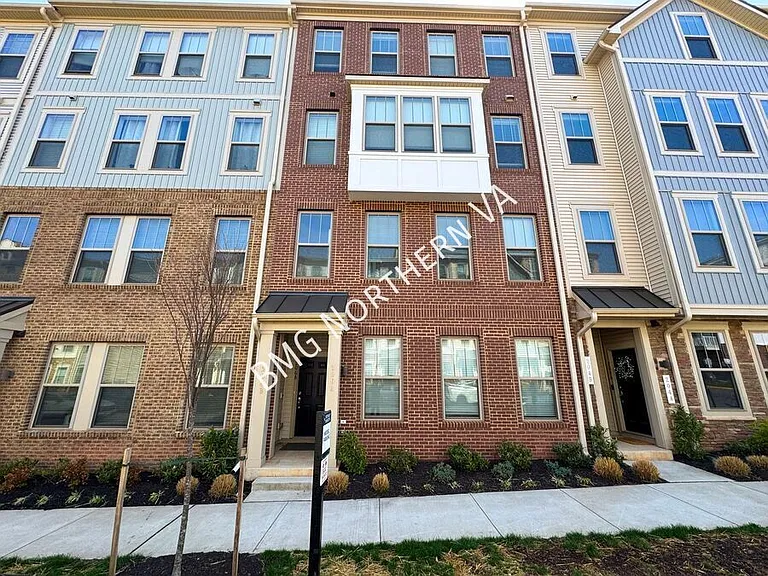 206A Park Central Ter — Photo 1