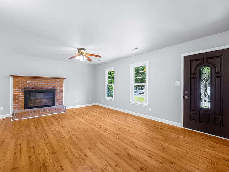 7617 Valencia Rd — Photo 6