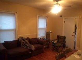 208 Willow St #1, New Haven, CT 06511