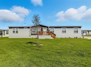 901 Browning Rd, Wilmer, TX 75172