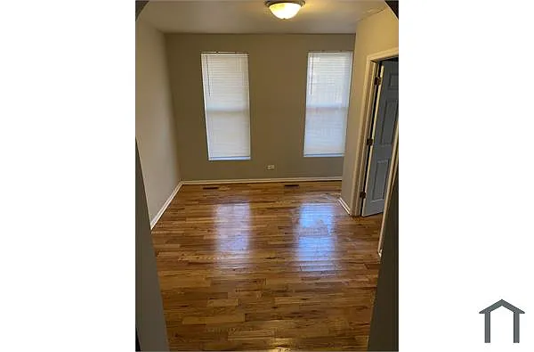 Building Photo - 741 N Drake Ave #2