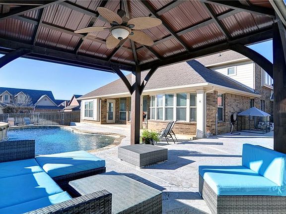 2nd image of 1117 Sienna Ct