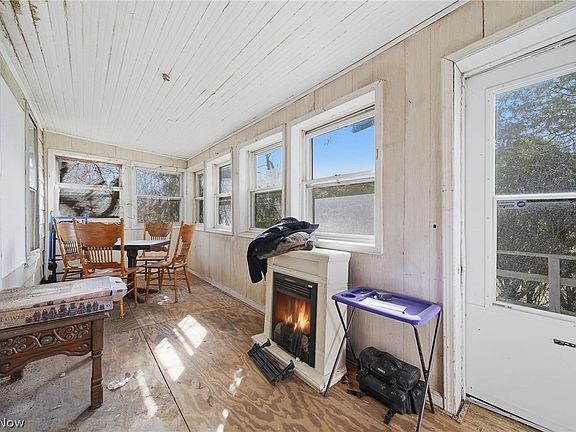 4th image of 4677 Rock Spring Rd