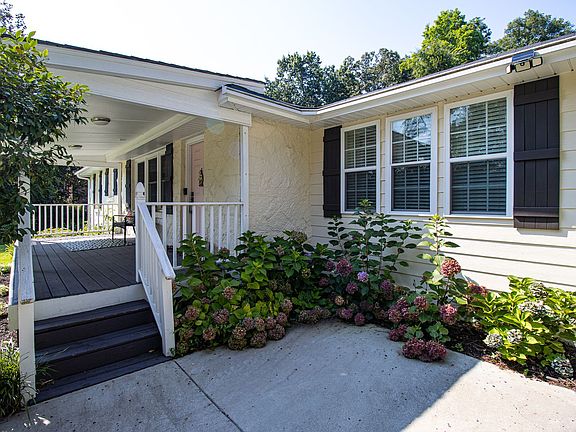 4th image of 4112 Springhill Rd