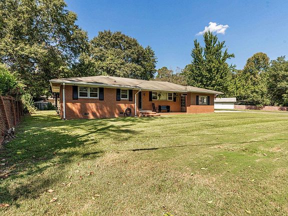 3rd image of 625 Cooper St