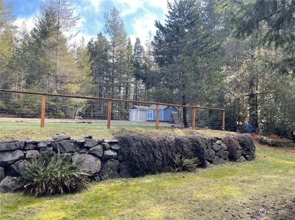 111 NE Bedrock Road, Belfair, WA 98528