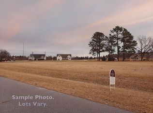 600 Pointe Dr, La Grange, NC 28551