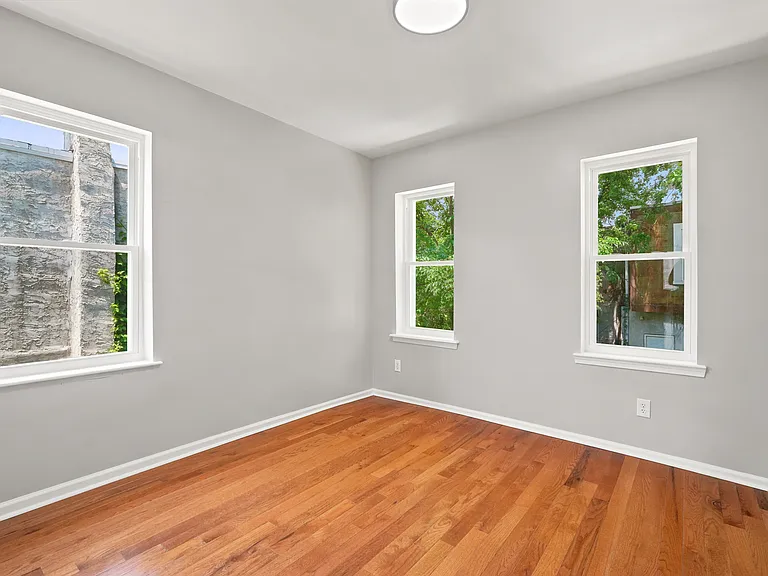 4271 Leidy Ave — Photo 25