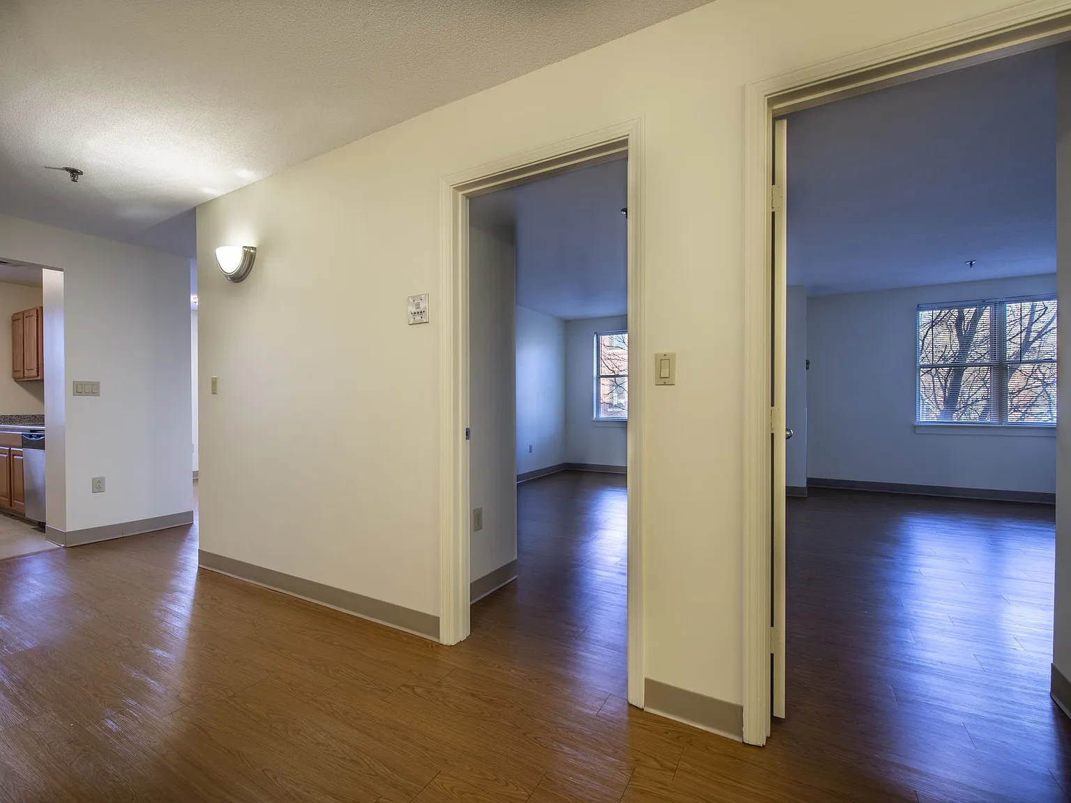 Langham Court Apartments — Photo 4
