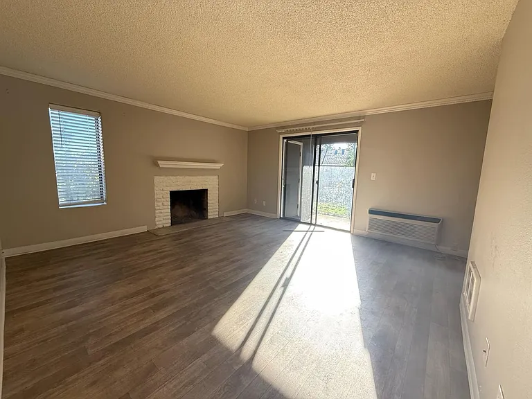 12550 SE Powell Blvd — Photo 10