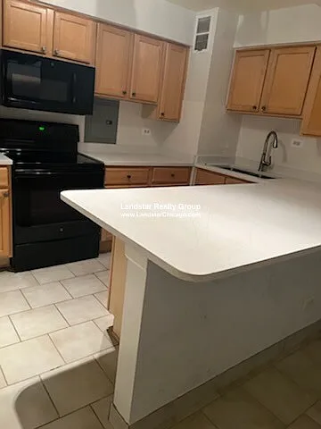 1 bed, 1.0 bath, 700 sqft, $1,700 — Photo 1