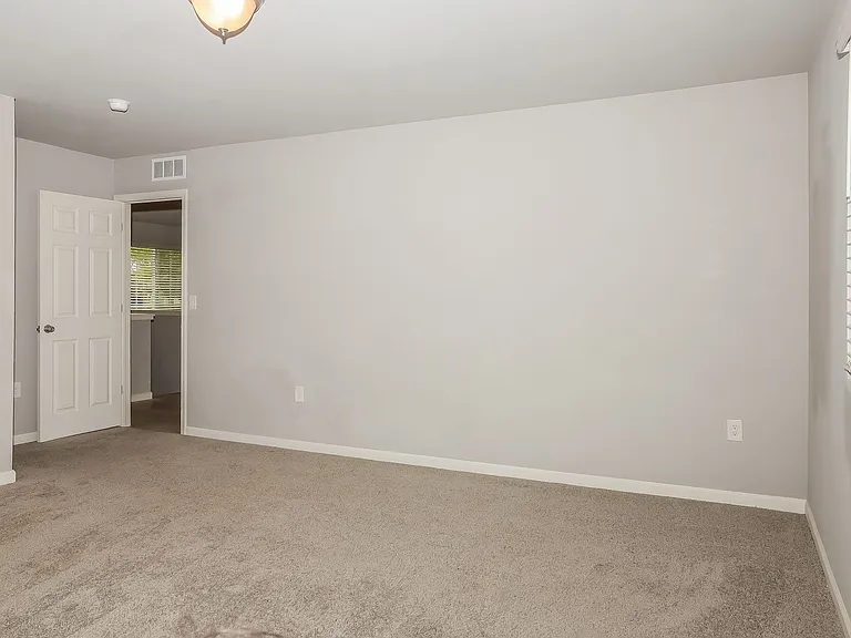 3866 Watertown Dr — Photo 13