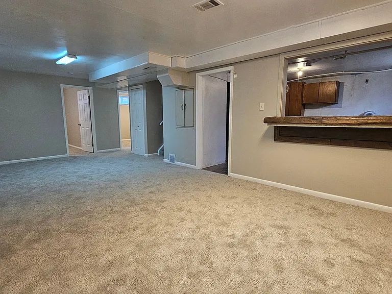 10841 Mildred Dr — Photo 13