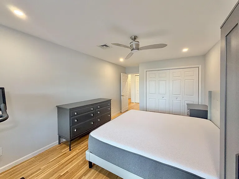 1001 Clinton St #5B — Photo 13