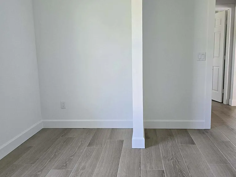 6135 7th Pl — Photo 13