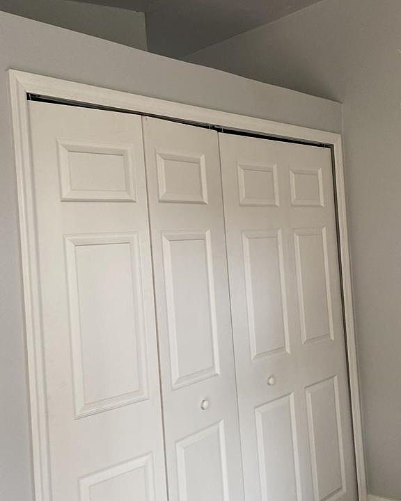 2nd image of 609 Still St