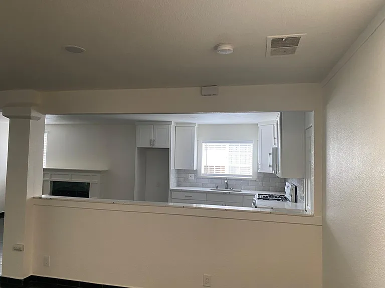 115 Cortland Cir #1 — Photo 6