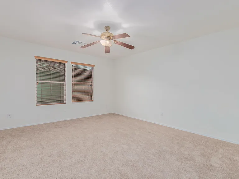 3209 W Saint Catherine Ave — Photo 19