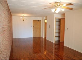 2340 N Commonwealth Ave, Chicago, IL 60614