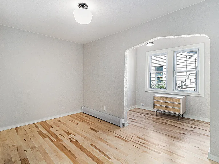 405 Pearl St — Photo 6