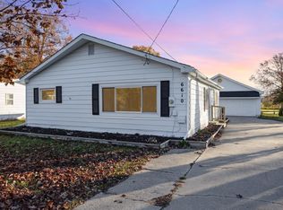 6610 Perrine Rd, Midland, MI 48642
