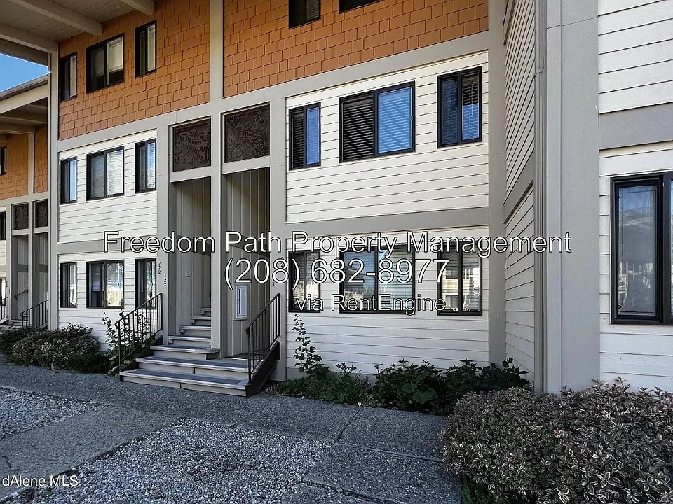 301 Iberian Way #221