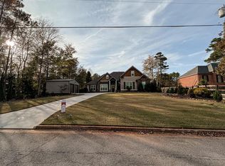 8081 Rannoch Moor Dr, Winston, GA 30187