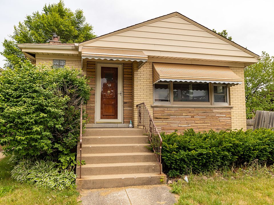 1st image of 6001 N Nagle Ave