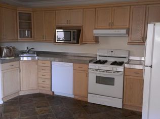 128 13th St APT D, Seal Beach, CA 90740