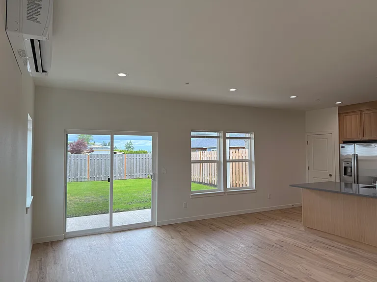 455 Alder St #A & B — Photo 11