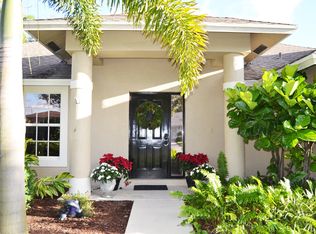 710 Blueberry Dr, Wellington, FL 33414