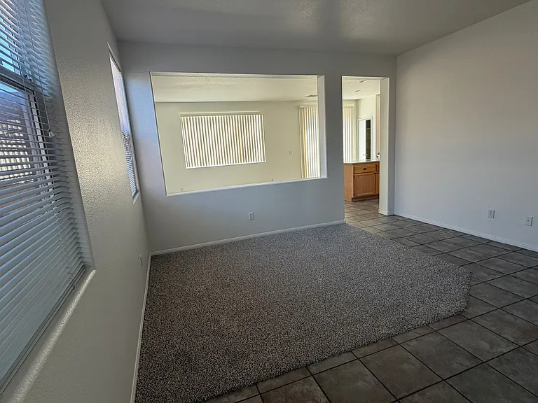 2424 Predera Ave — Photo 4