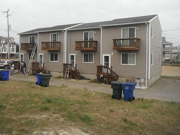 4th image of 772 W Ocean View Ave APT 4