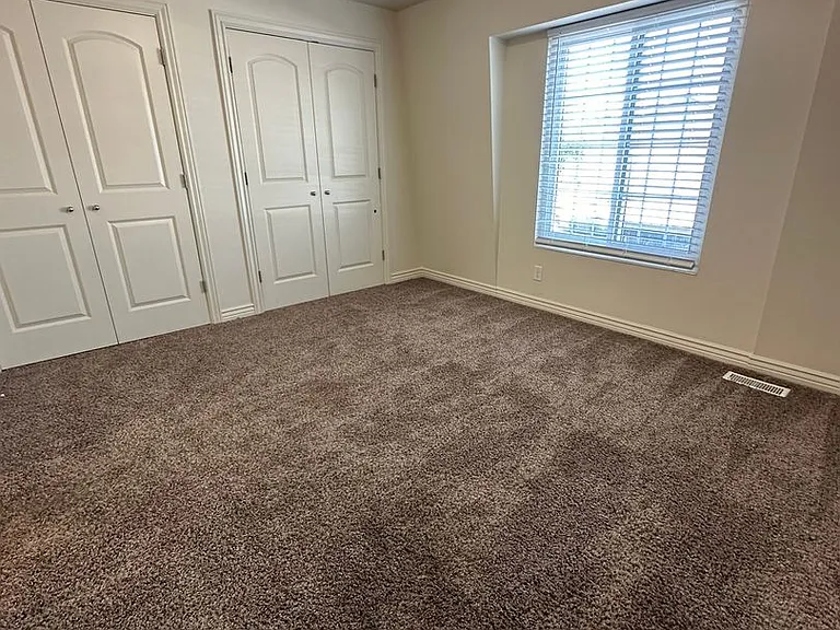 Creekside Oaks Apartments — Photo 20