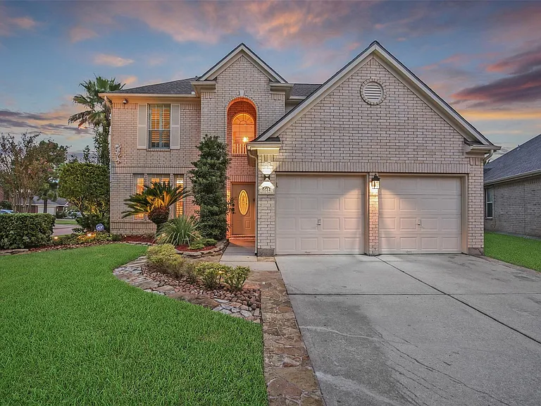 9514 Trailing Moss Dr — Photo 2