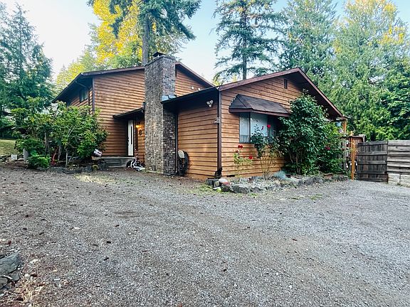 2nd image of 50 NE Rainier Pl N