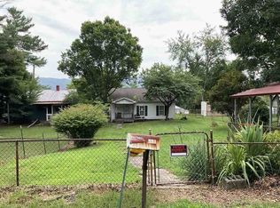 442 Dogwood St, Mt Carmel, TN 37645