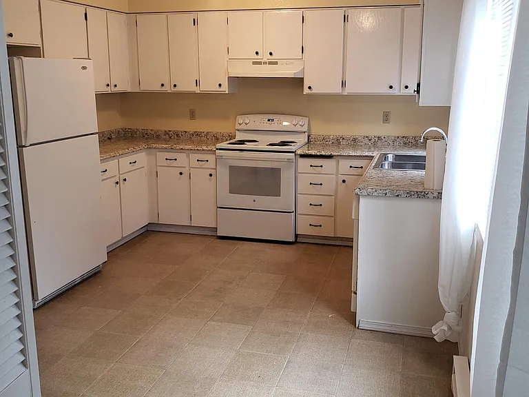 5025 81st Pl SW #5 — Photo 10